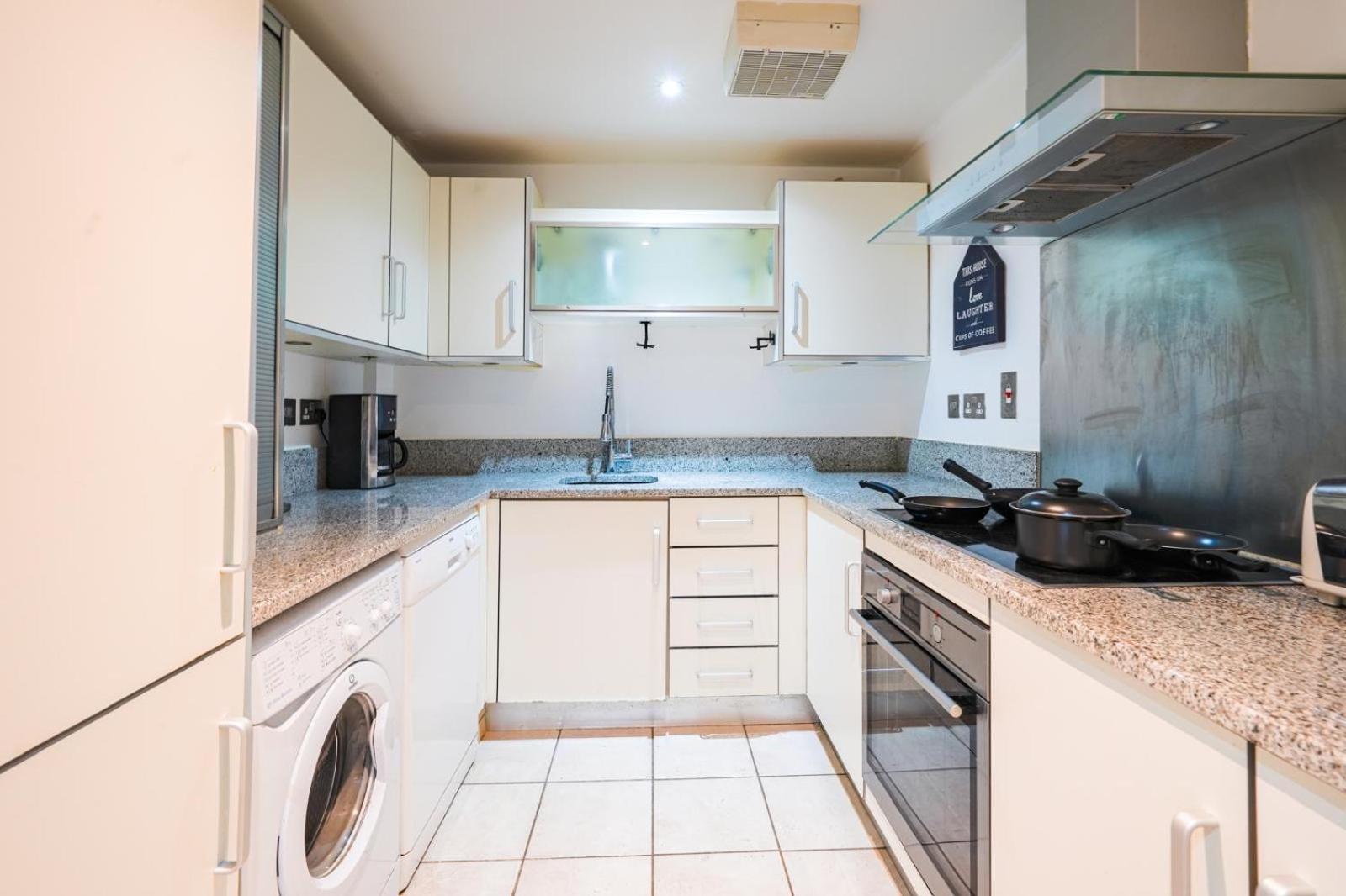 London Euston Luxury Apt Екстериор снимка